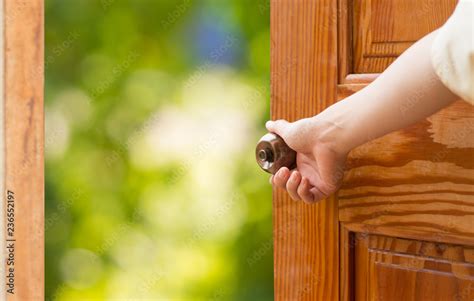 Women hand open door knob or opening the door,grand opening,Close up hand open door. Stock Photo ...