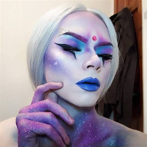 This space-inspired eyeshadow palette is so cool it’s out of this world | Space makeup, Galaxy ...