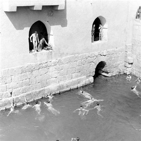 Soldiers Swim In Roman Baths At Gafsa - Eliot Elisofon — Google Arts & Culture