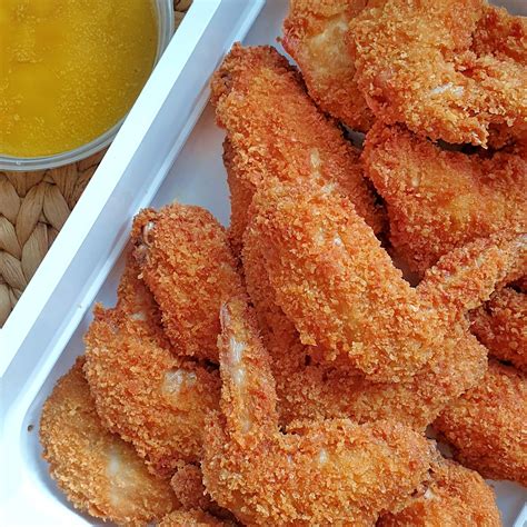 Chicken Wings w/ Parmesan Garlic Butter - FoodTray2Go