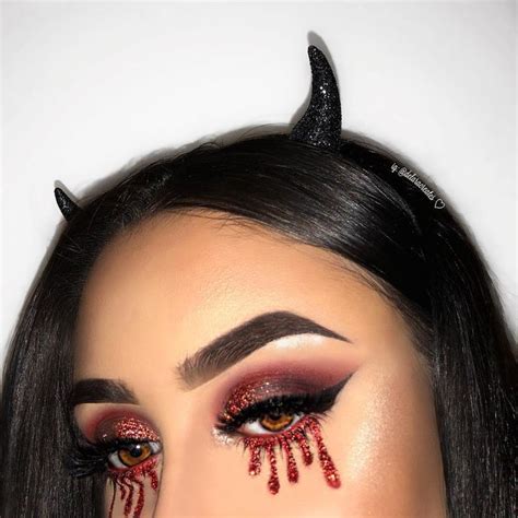 10 teuflische Halloween-Make-up-Looks, die auch Anfänger abheben können - #abh... - US Makeup ...