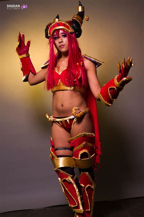 Alexstrasza cosplay by DrossLoveYaoi on DeviantArt