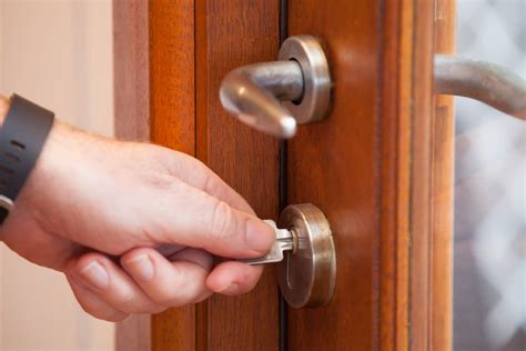 8 Questions to Ask Before You Replace Your Deadbolt Lock. | DFW Local Locksmith