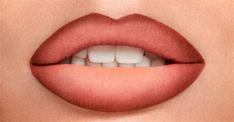 How To Do Ombre Lips? - GA Fashion
