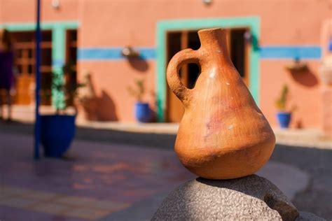 Moroccan Pottery in 2024: Crafting Tradition and Beauty