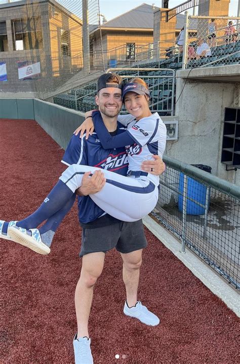 Brewers’ Garrett Mitchell celebrates first homer with wife, influencer Haley Cruse