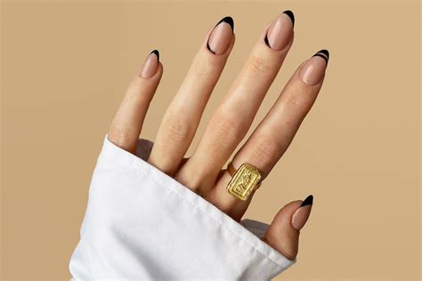 17 Unique French Manicure Designs
