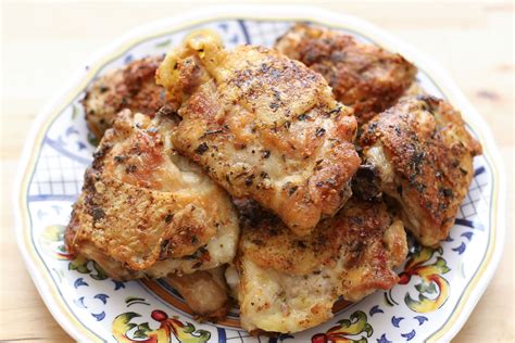 Barefeet In The Kitchen: Pan Fried Italian Chicken Thighs | Italian chicken thigh recipe ...