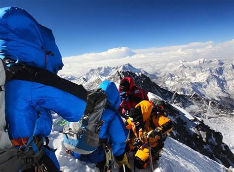 Sherpas Make First Successful Everest Summit in Almost 2 Years