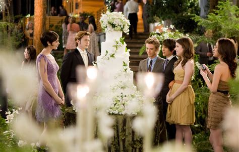 Four New Wedding Scene Images from Twilight Breaking Dawn Part 1 - HeyUGuys