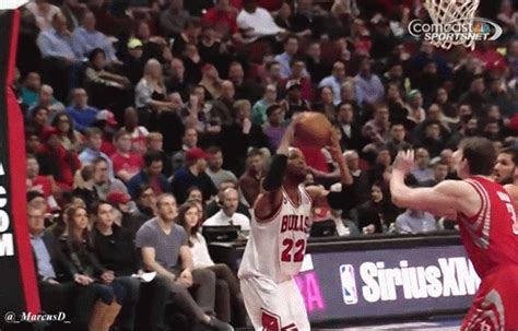 Taj Gibson dunk/poster on Omer Asik : r/chicagobulls