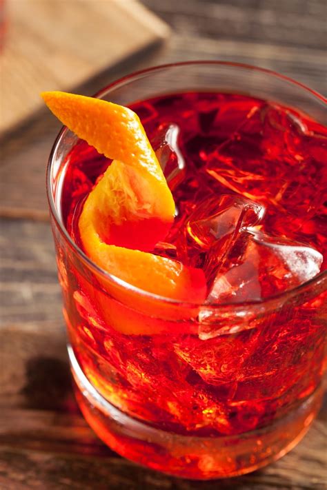 Negroni Cocktail Recipe - Insanely Good