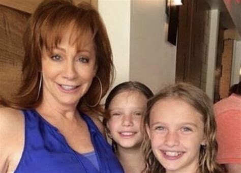 Reba McEntire remembers the day she lost her band in a horrific plane ...