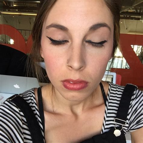 I Tried Adele's Eyeliner Tutorial And It Was Actually Awesome