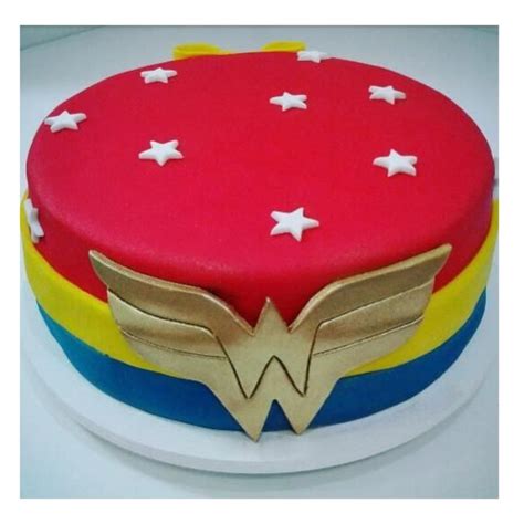 Wonder Woman Cake → Whipped Cream, American Pasta, Fake Cake - Trendy Queen : Leading Magazine ...