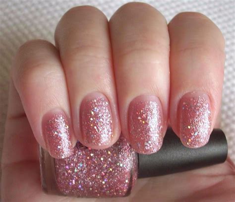 Seducing With Pink Glittery Nail Polish For Stunning Results