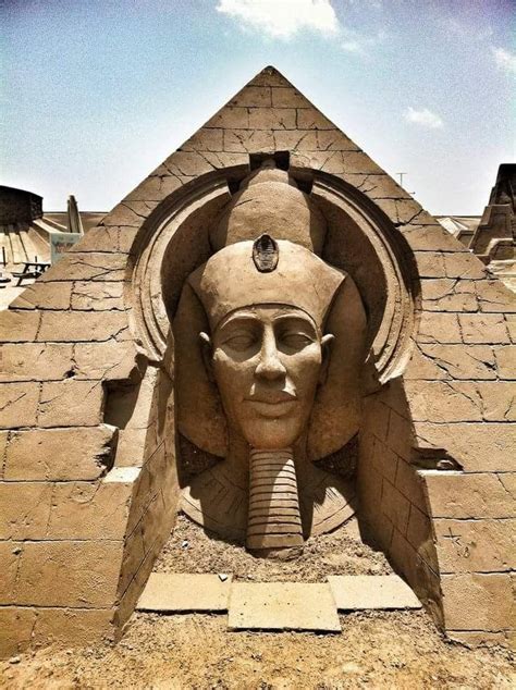 They forgot yo destroy the nose on. This one 😅 | Egypt, Egyptian history, Ancient egyptian