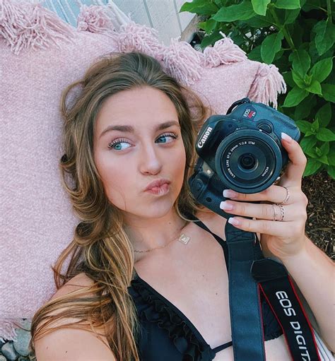 sadie on Instagram: “⁣📸💕⚡CAMERA GIVEAWAY📸💕⚡⠀ ⠀ as i was packing up my room for the move, i found ...