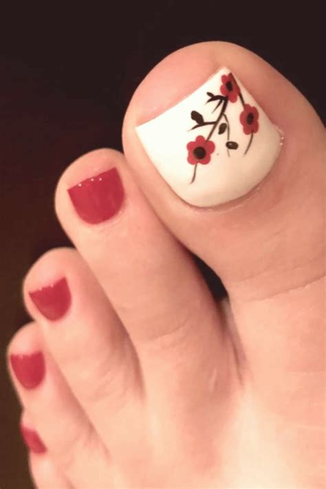 40 Trendy cute pedicure ideas bridal shower | Pedicure designs toenails, Summer toe nails ...