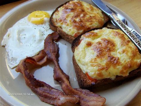 Food, Glorious Food...and life in general: Cheese On Toast