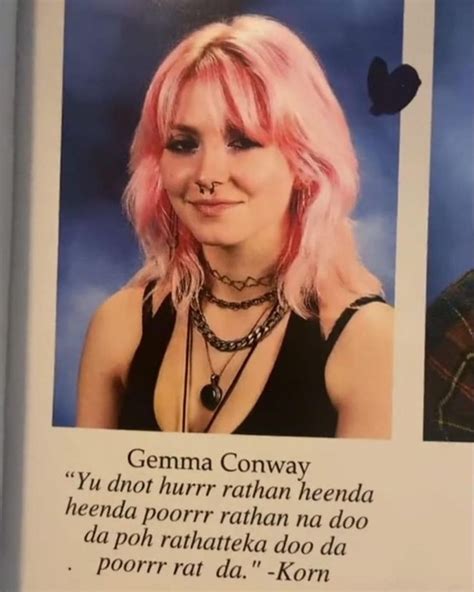 𝕲𝖔𝖙𝖍𝖘 𝕯𝖔𝖎𝖓𝖌 𝕿𝖍𝖎𝖓𝖌𝖘 on Instagram: “🤤” | Korn, Band humor, Yearbook quotes