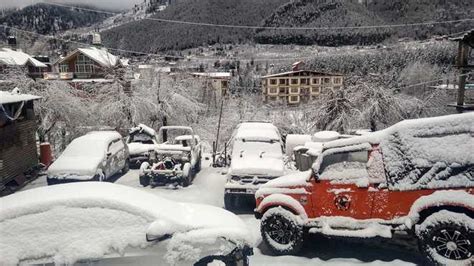 Fresh snowfall: Shimla Kufri Narkanda National Highway blocked : The Tribune India