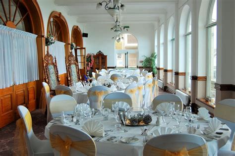 Weddings at The Legacy Hotel Victoria | Cornwall | WeddingDates