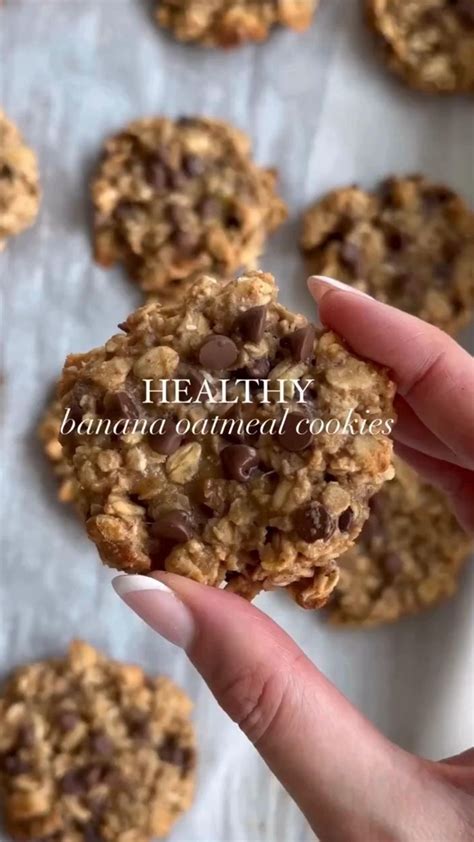 Banana Oatmeal Chocolate Chip Cookies - Amanda-mixi™ [Video] | Recipe [Video] in 2024 | Banana ...