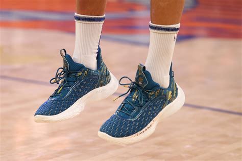 NBA's Steph Curry Sells $333 NFT Sneakers You Can 'Wear' Across ...