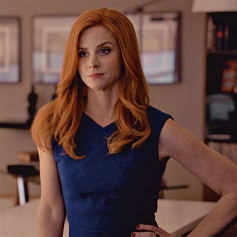 Donna Paulsen Best Outfits | Donna paulsen, Donna suits, Sarah rafferty