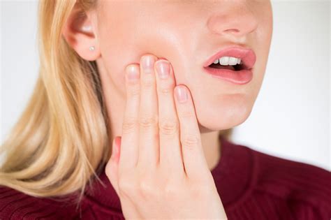 What to do when wisdom teeth removal causes swelling