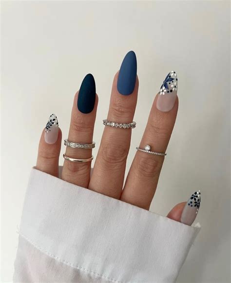 60+ Floral Nails To Try Out This Spring! - prettygirlythings.com