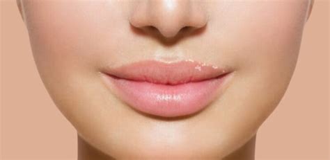White Spots on Lips - Causes, Pictures, Small, on Lower, Upper, Inside Lip