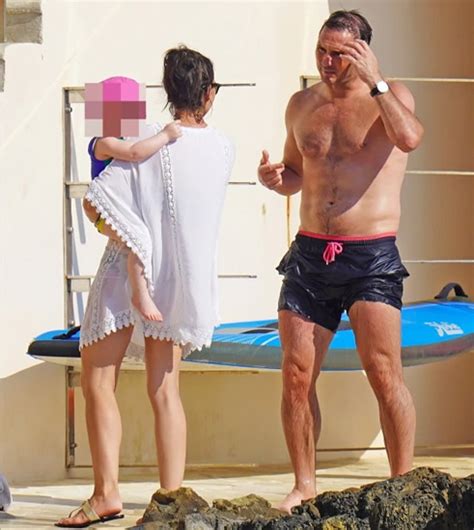 NO HOLIDAY BLUES Frank Lampard enjoys summer holiday with wife ...