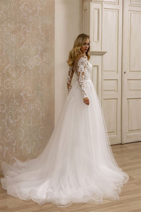 Wedding dress 1209 - Lady Di Bride