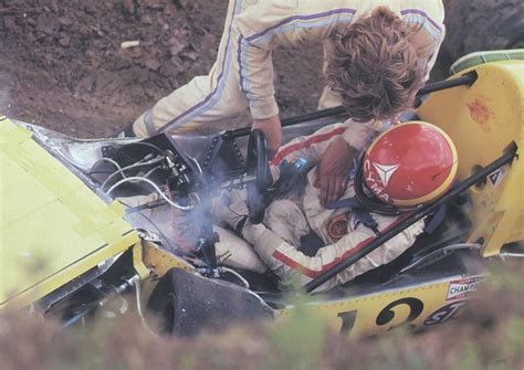 Gilles trapped in the car. The blow he twisted the chassis of his march ...