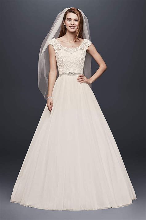 The Perfect Wedding Dress For A Catholic Wedding - Pavia Filemonsen