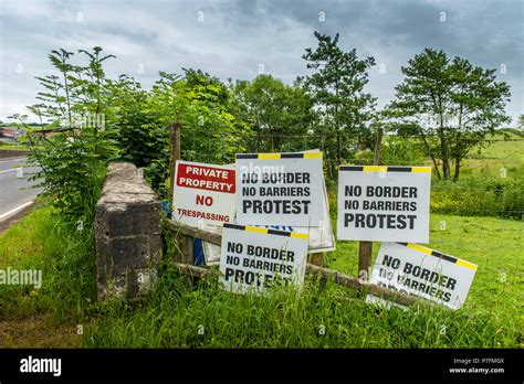 Northern ireland border hi-res stock photography and images - Alamy