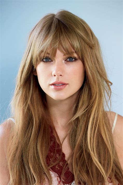 Taylor Swift Straight Hair Wallpapers