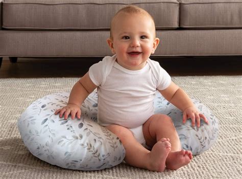 Boppy Pillow | Review | Truly Mama 2024