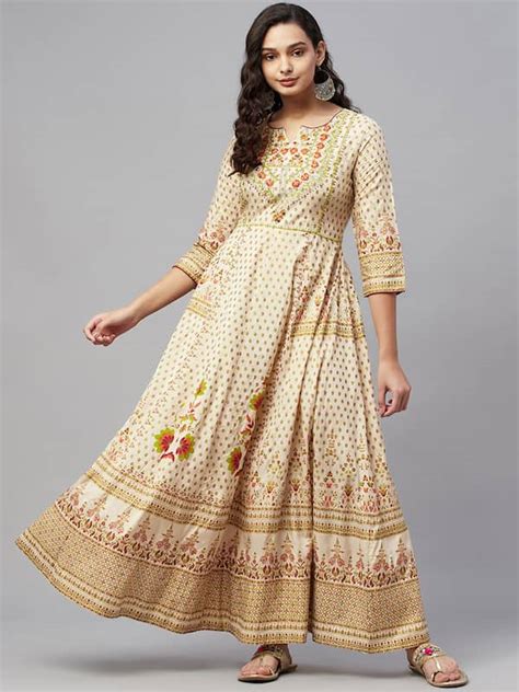 Indian Traditional Dresses – Ethnic Essentials For Every, 42% OFF