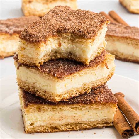 Churro Cheesecake - Easy Churro Cheesecake Recipe