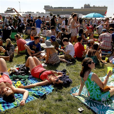 Preakness 2012 Infield Fest: Pics from Pimlico's Infield Party ...