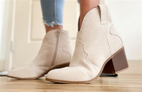 Score Over $20 Off Stylish Kohl's Women's Boots (+ Earn Kohl's Cash!)