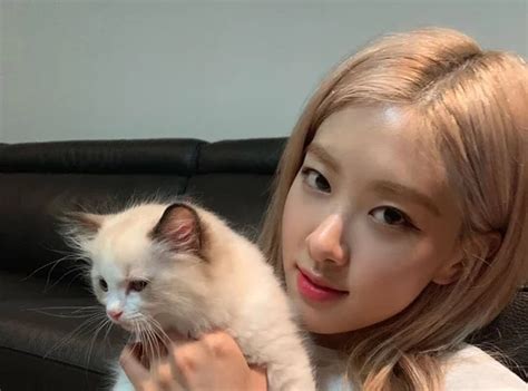 190813 ROSÉ Instagram Update | kpopping