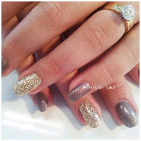 Gold glitter feature nail 😍 | Nails, Gold glitter, Glitter
