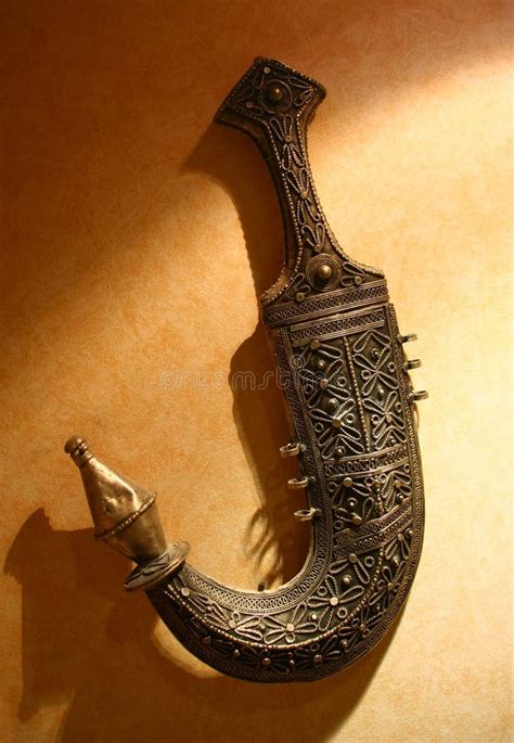 Antique dagger editorial photo. Image of dagger, history - 15709291