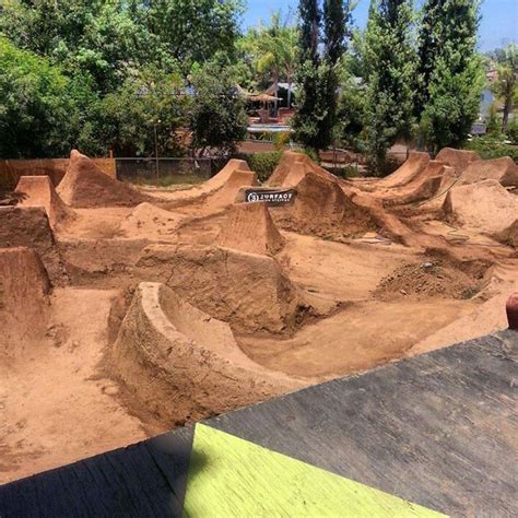 Pin by Bennyw on bmx/DJs | Dirt bike track, Mountain bike trails, Bmx dirt