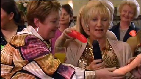 Phoenix Nights Series 2 Episode 5 - video Dailymotion