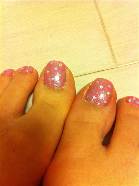 dot nail.foot nail. Pedicure, Dots, Nails, Stitches, Finger Nails, Pedicures, Ongles, Toe Polish ...